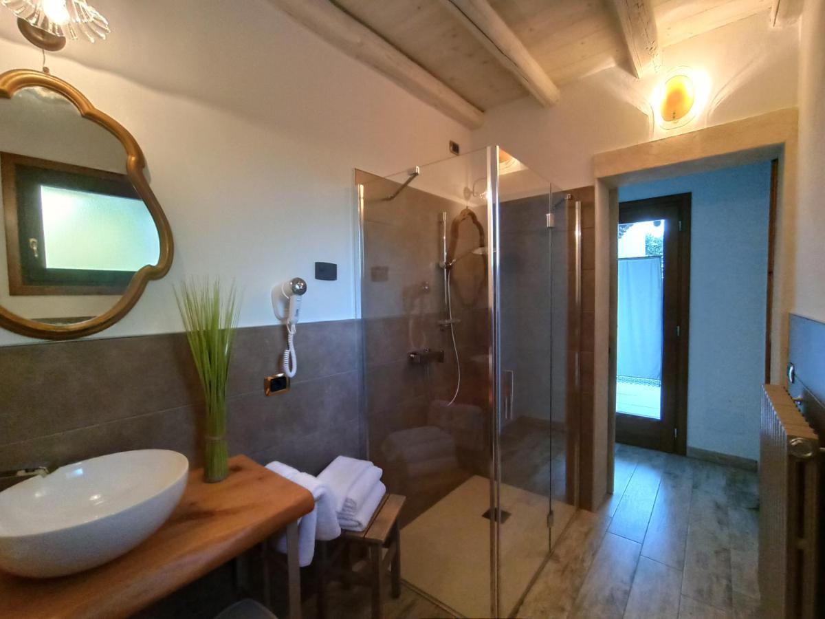 Le Zampolle B & B Colà Exteriör bild