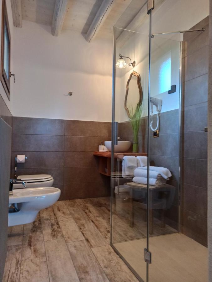 Le Zampolle B & B Colà Exteriör bild